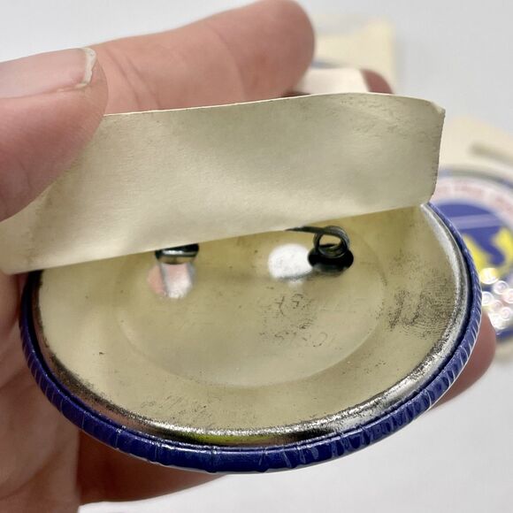 Lot of 3 Vintage 80s 90s Funny Pin Back Buttons – "The Tough Go Fishing" - Picture 3 of 3